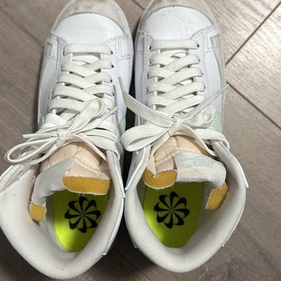 Nike blazers - Picture 3 of 3